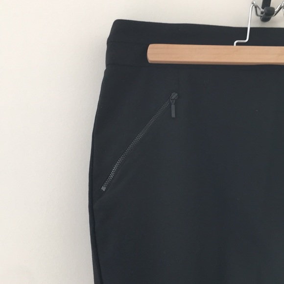 Zara - Black pencil skirt with zip details - Picture 2 of 2